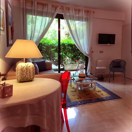 Un Coin De Paradis Daire *